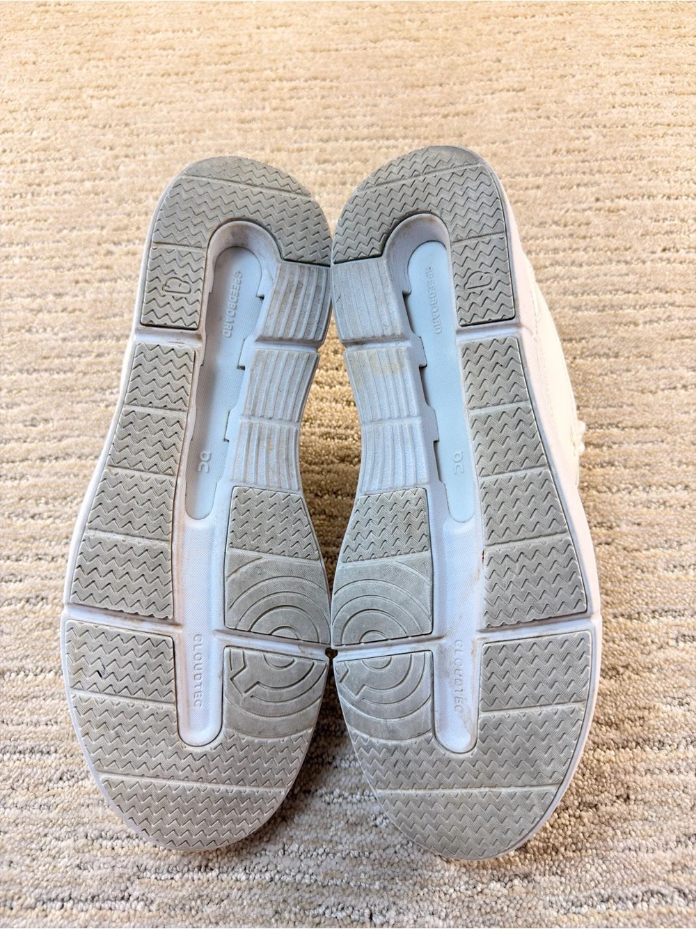 On Running Men’s The Roger Centre Court Tennis Sneakers